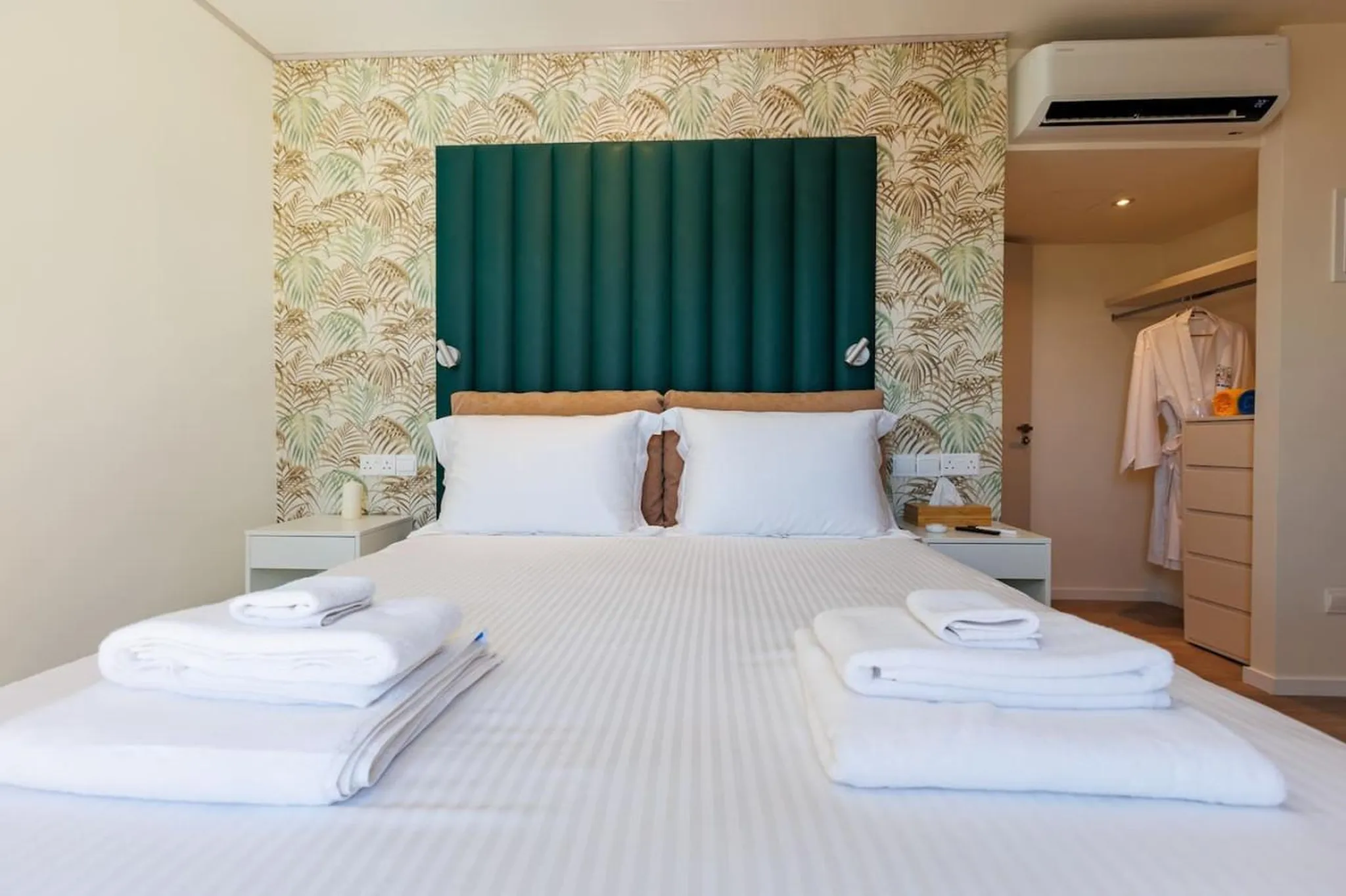 the_palm_suites about us