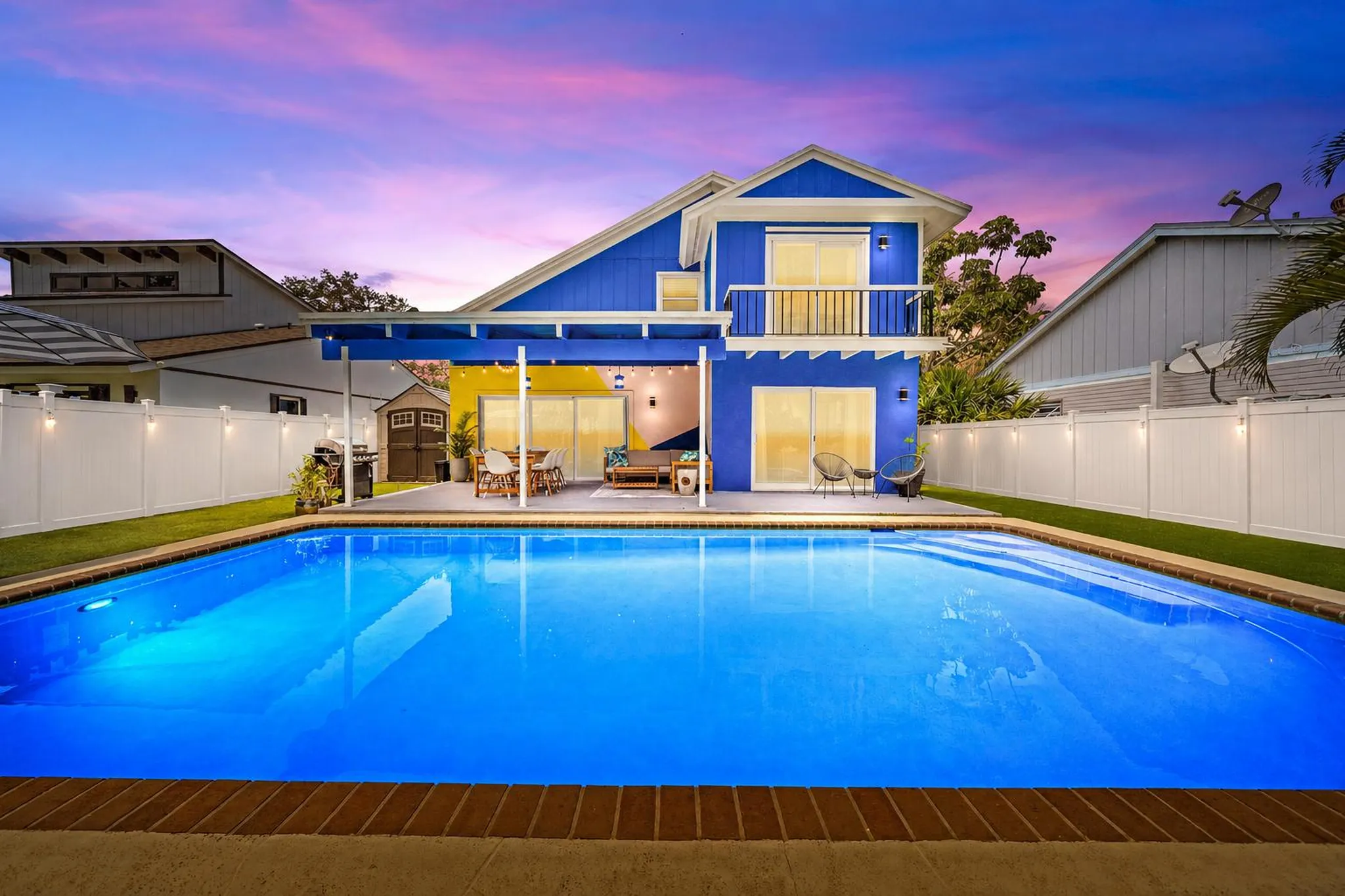 Renovated Home w/ Saltwater Pool, Arcade Mins to Beach