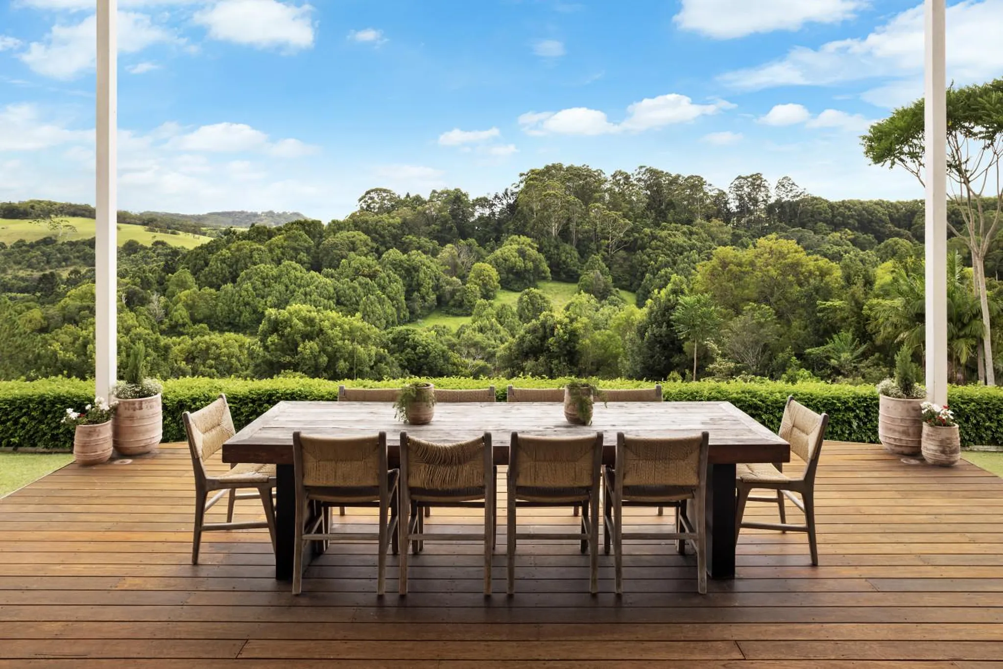 Byrons Brae – Tranquil Estate w/ Pool & Views