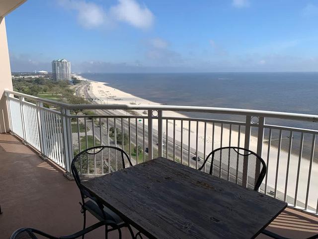 Lighthouse Hideaway — primary photo