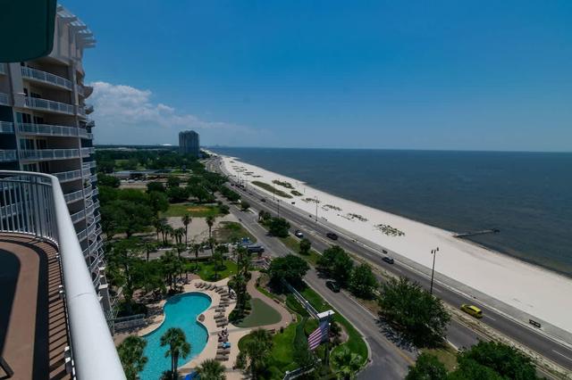 High Tide Retreat — primary photo