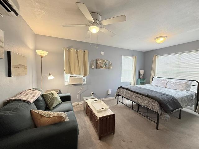 Eleven South: One - Modern Studio Apartment