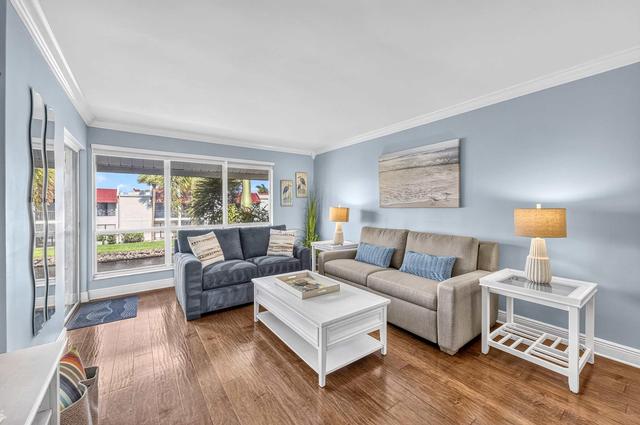 Dans Florida Condos Beach Beckons at Runaway Bay
