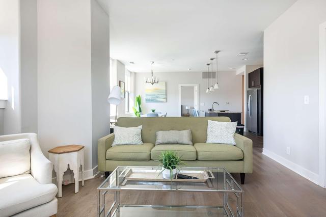 2B/2BA Baltimore Skyline Views · Historic High-Rise