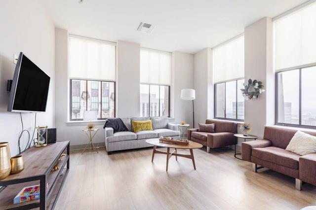 2BR Downtown Baltimore · Walk to Aquarium & Harbor