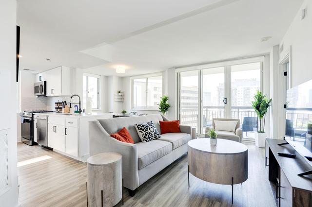 Stylish 2BR Haven - Minutes from DC & Airport