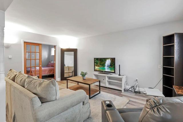 LowerFlat in GermanVillage - 3BR Pet | Yard | Park