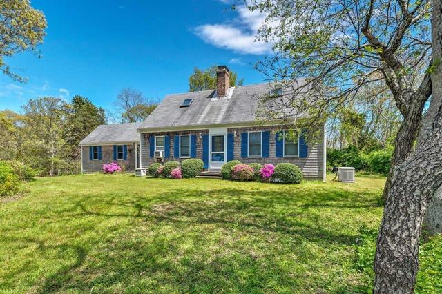 Book Eastham, Plenty Of Room For Entire Family!