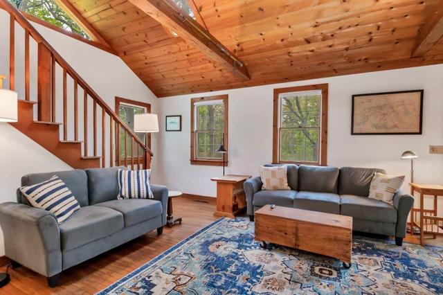 Brewster Retreat Near Bay Beaches & Dining
