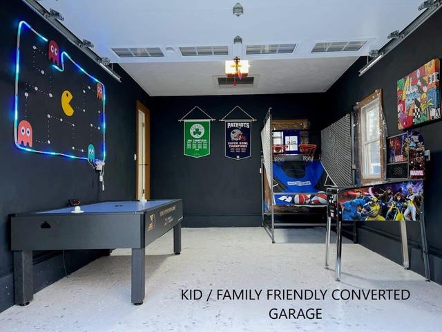 Modern Family Getaway In Harwich
