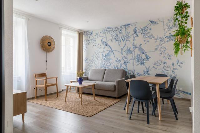 Travel Homes - Niffel: 3 calm, elegant, and park