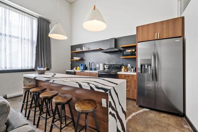 Industrial Loft 3 min to Hillman Cancer Center Sleeps 6