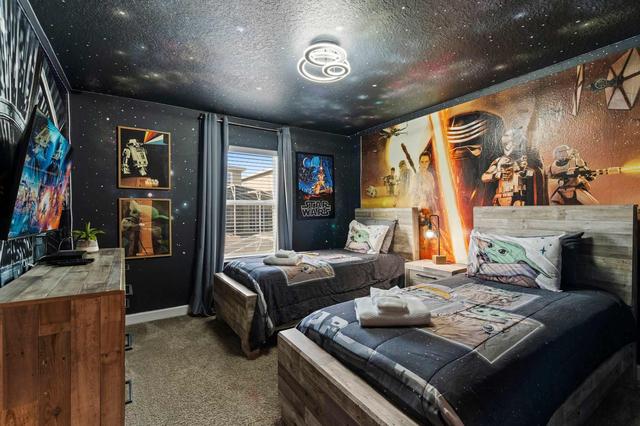 Chic 4BR Home with Mickey & Star Wars Rooms