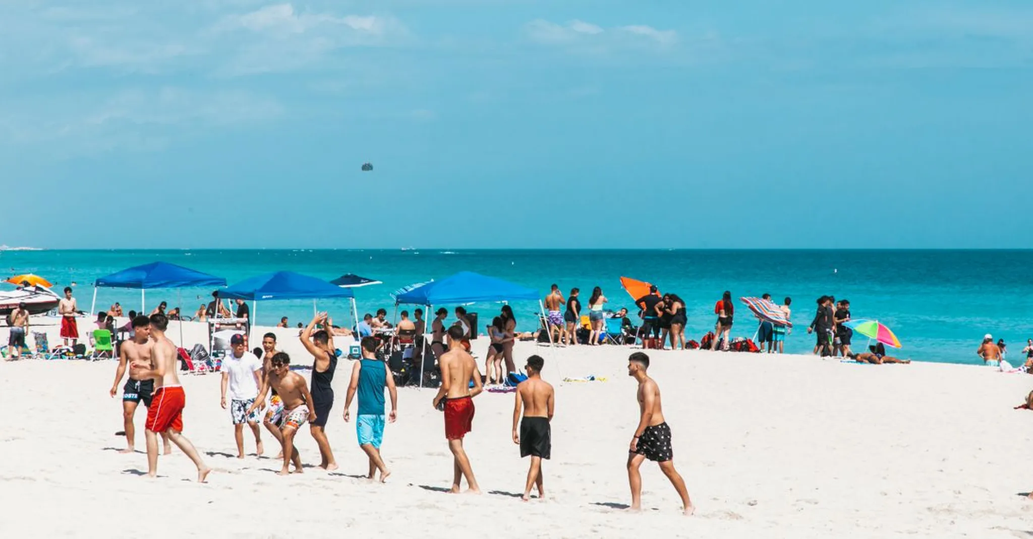 Hollywood Beach vs. Fort Lauderdale Beach 2026: Which Is Better for Groups?