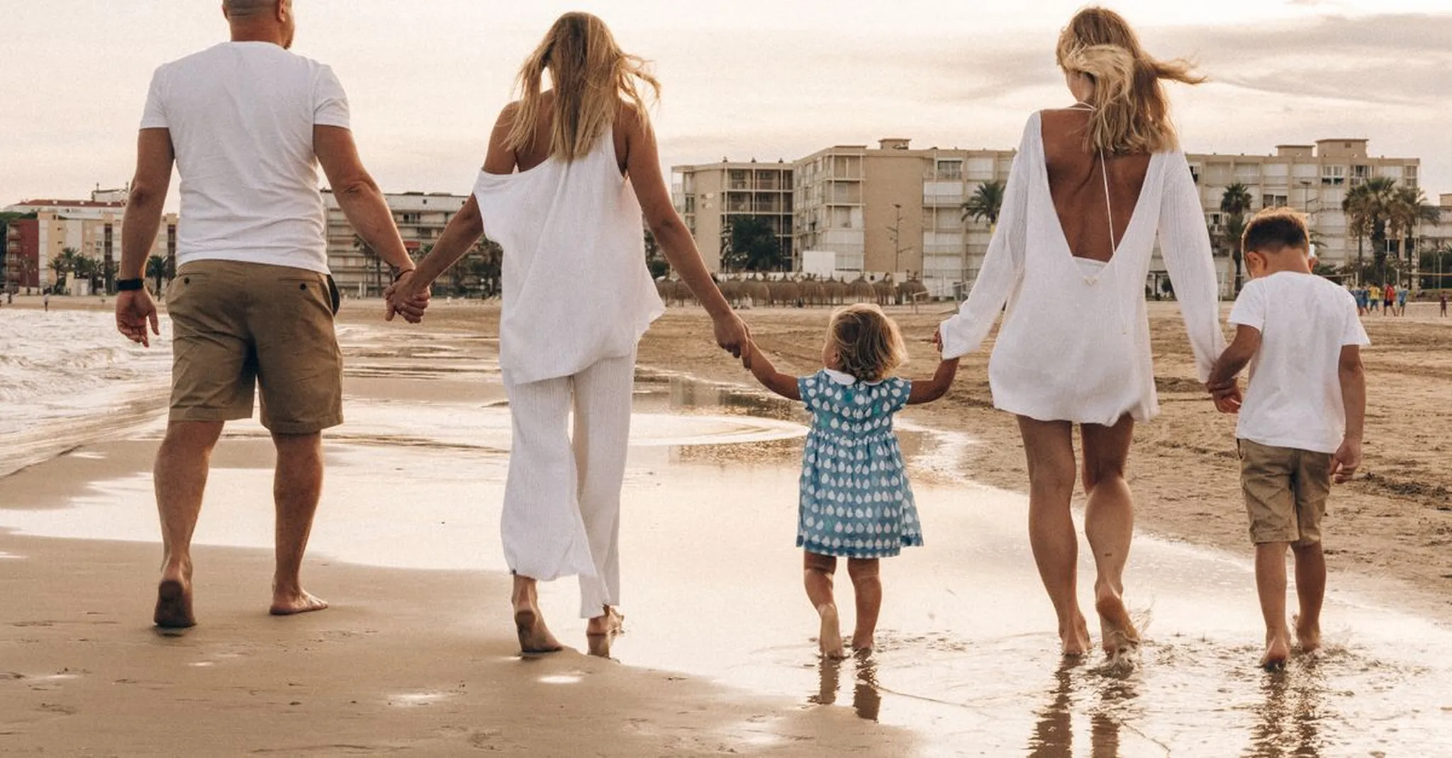 Labor Day Weekend 2026 in Surfside Beach: Family Rentals & Last-Minute Booking Tips