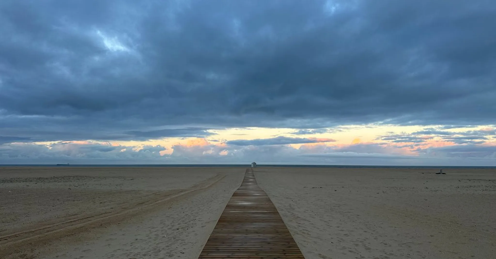Rehoboth Beach Independent Film Festival 2026: Guide and Quiet Coastal Stays