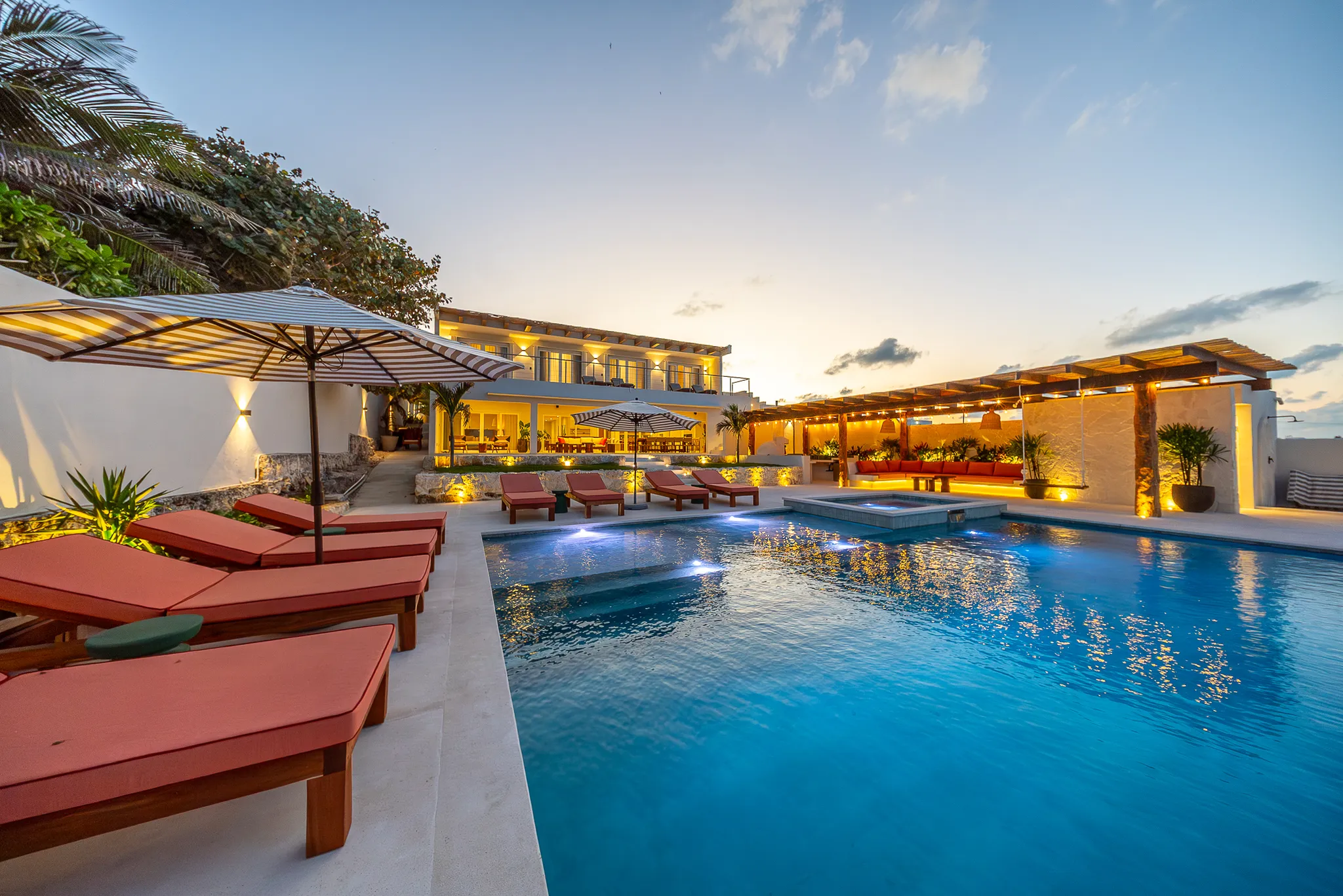 Isla Mujeres Villa Rentals Guide: Choosing the Perfect Boutique Villa