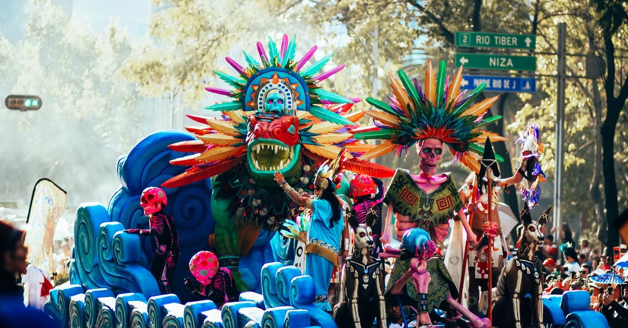 Alebrijes Parade Mexico City 2026: Monumental Creatures on Reforma and Where to Stay