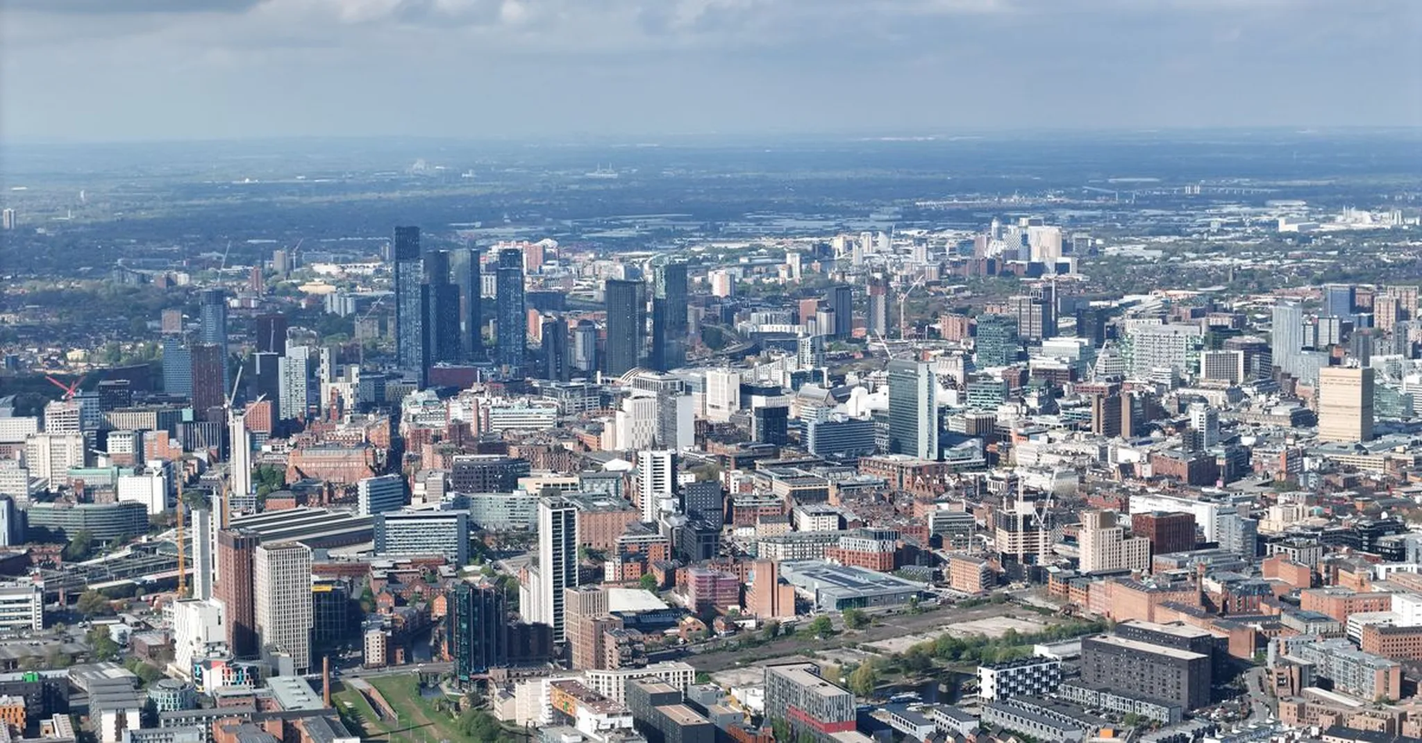 Manchester Group Getaway for 7: Self-Catering City Stays with Workspace 2026