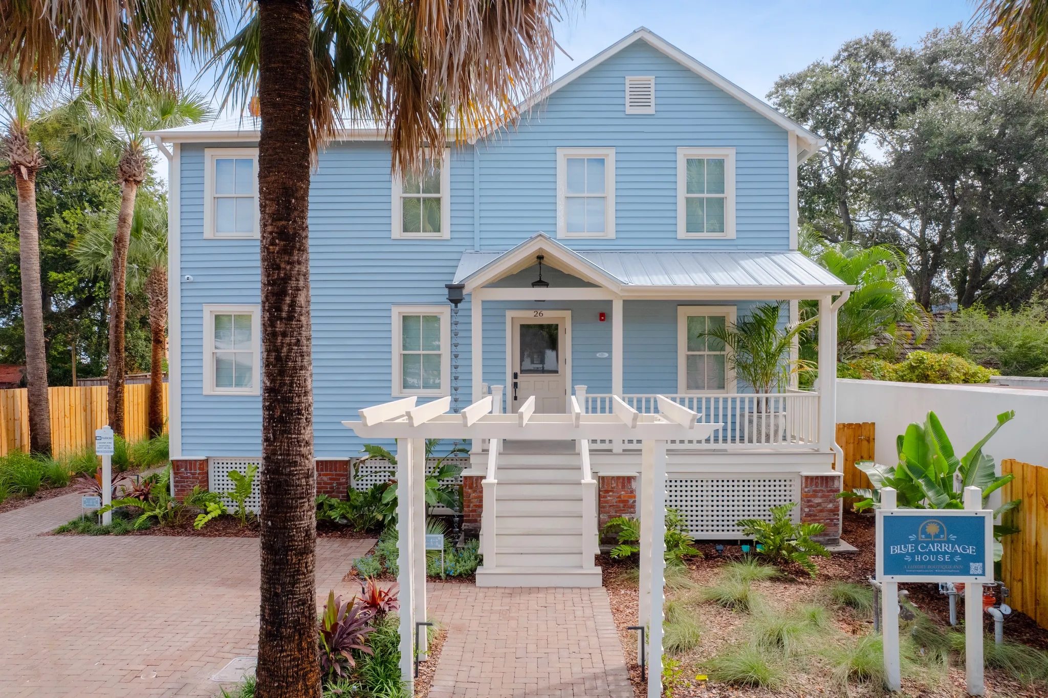 Booking the Blue Carriage House in St. Augustine: A Guest's Guide to the Old City