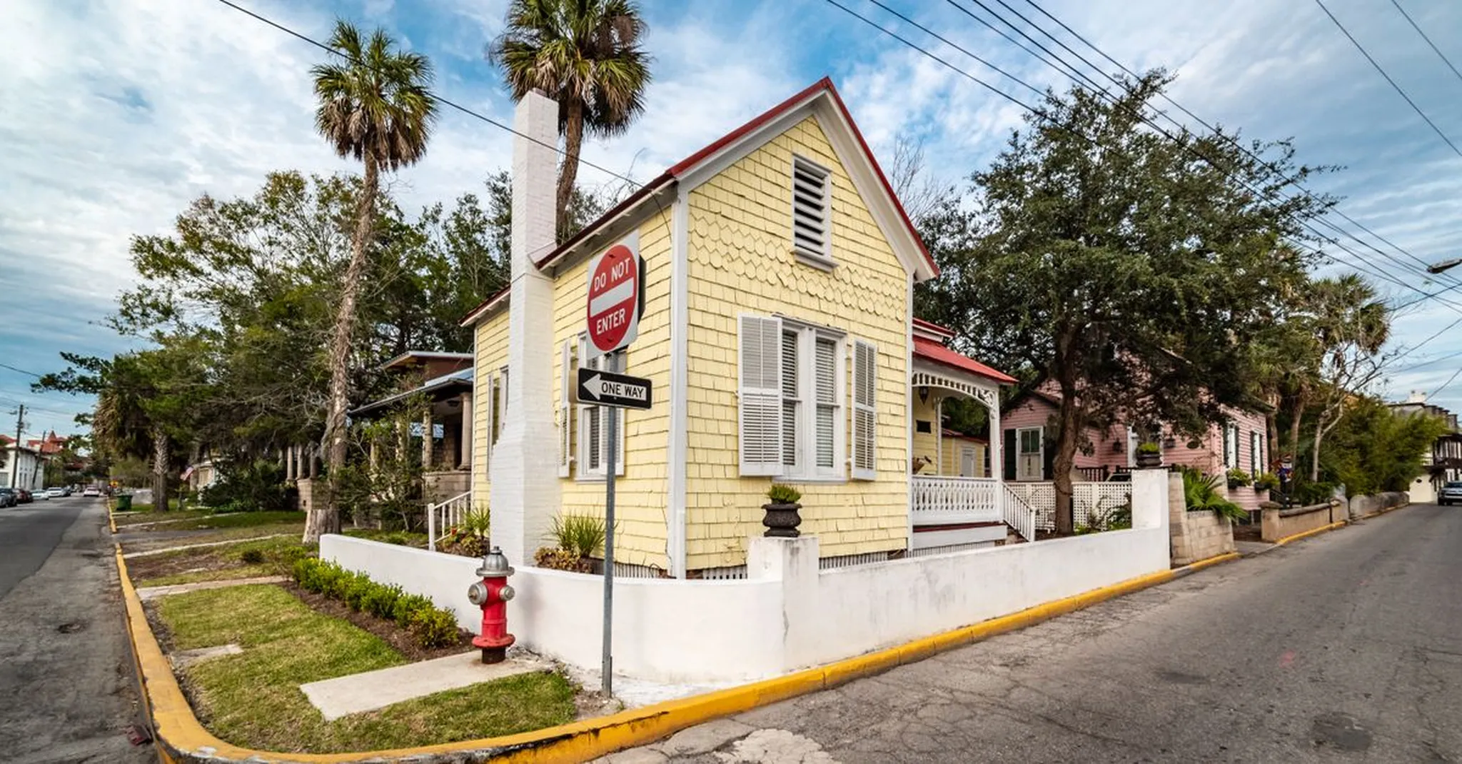 Staying Near Castillo de San Marcos: Best Old City Rentals & Walkability
