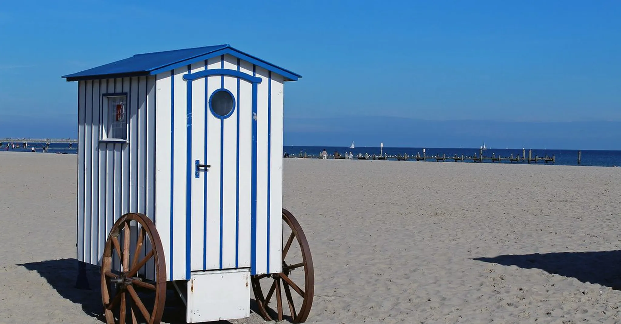 Getting Around Anna Maria Island Without a Car: Free Trolley & Bike Guide 2026