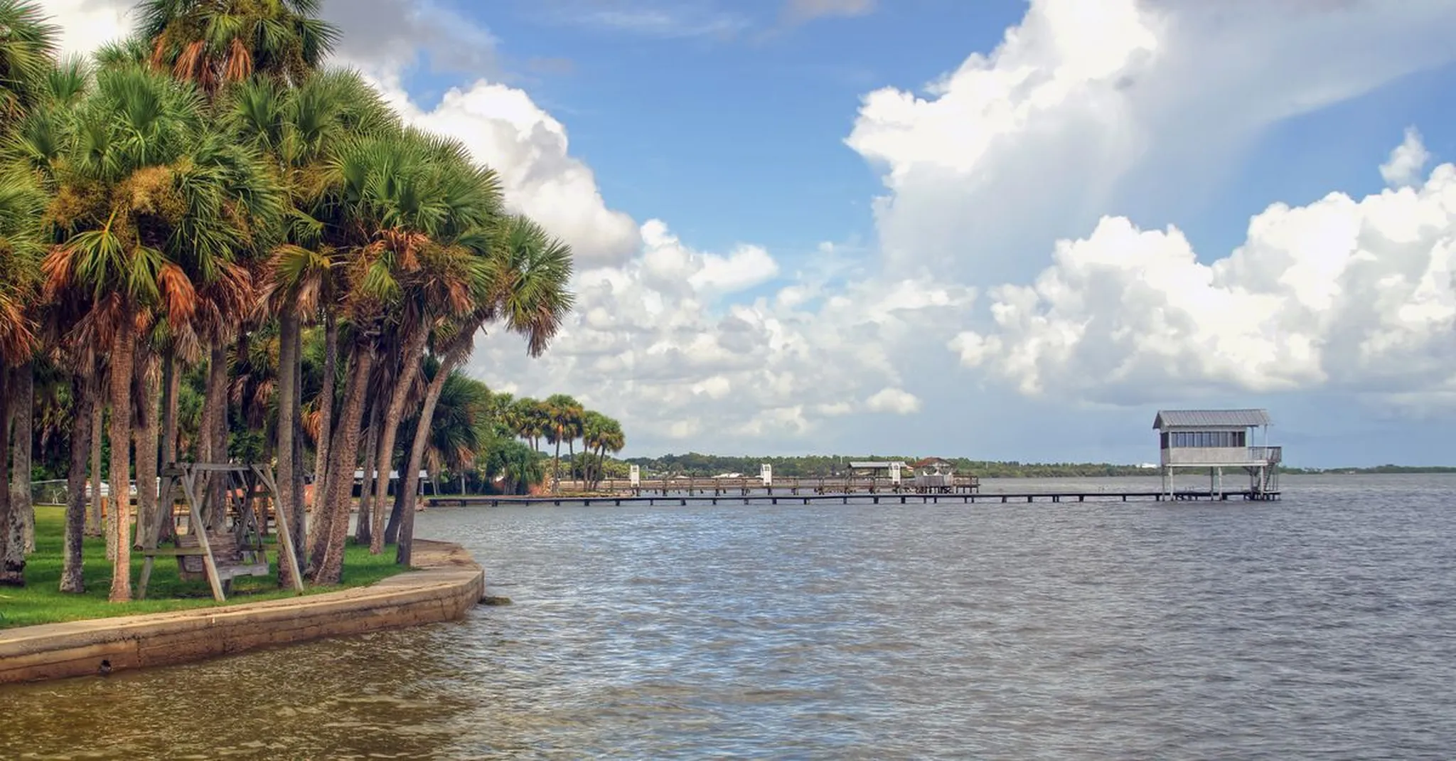 Fall Fishing on Anna Maria Island 2026: Redfish, Snook & Where to Stay