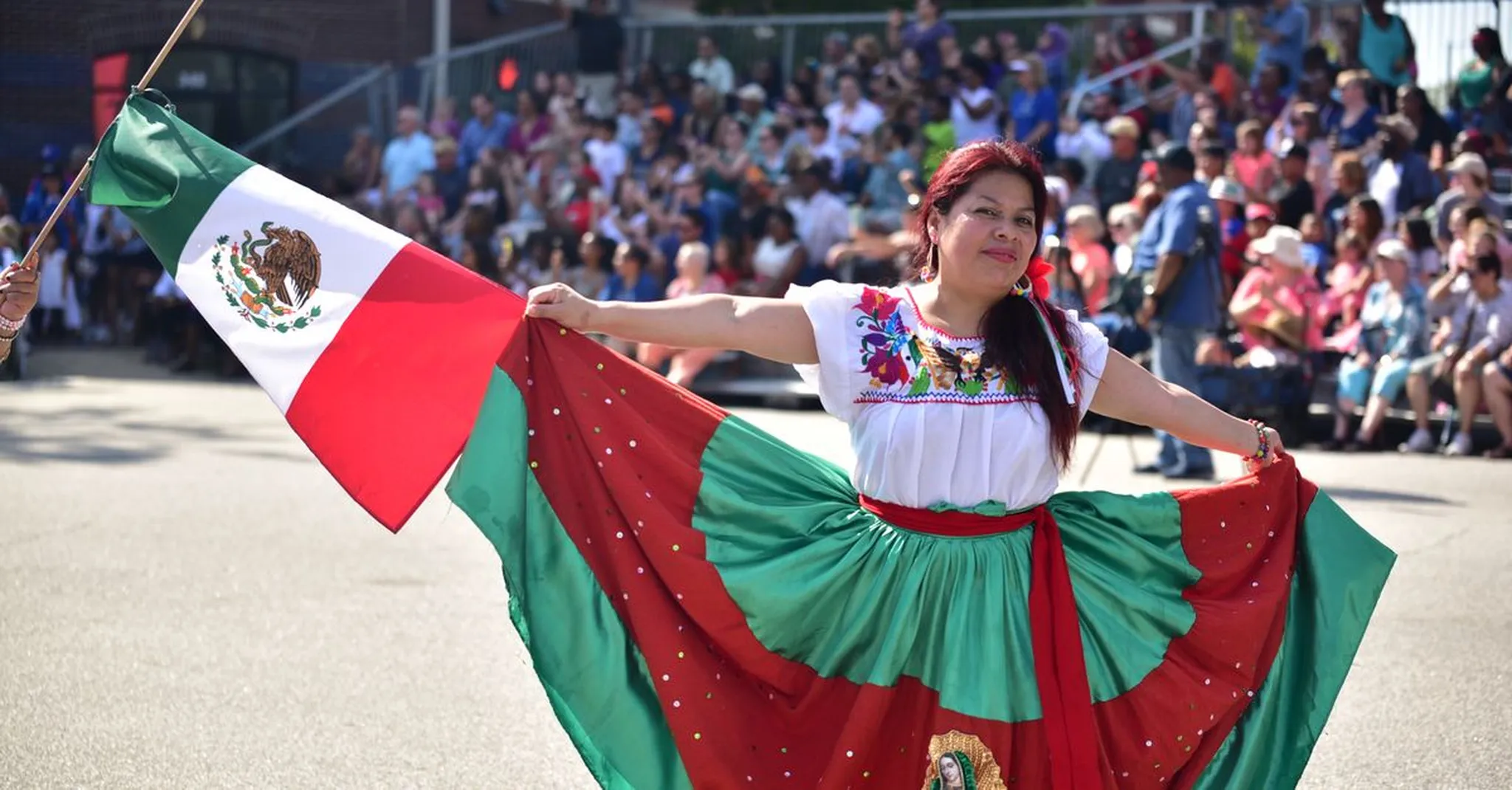Mexican Independence Day in Chicago 2026: Fiestas, Parades & Where to Stay