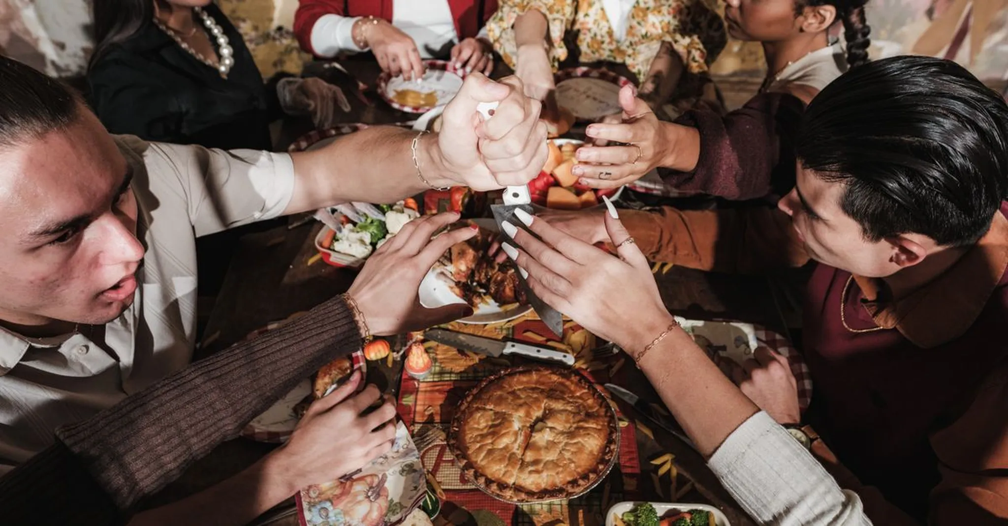 Thanksgiving in Branson 2026: Shows, Turkey Dinners & Family Stays