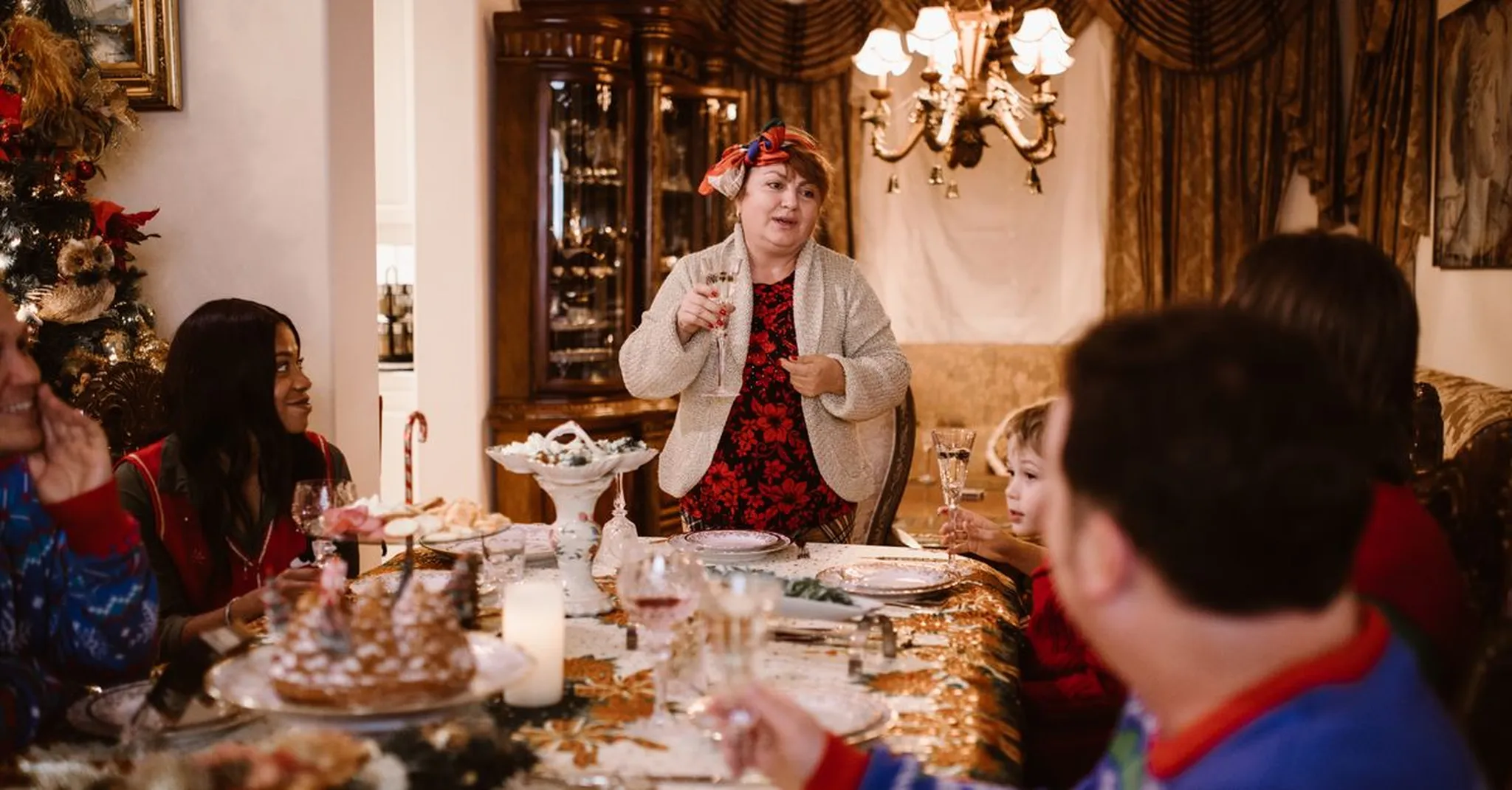 Christmas Day in Branson 2026: What's Open, Holiday Dinners & Shows