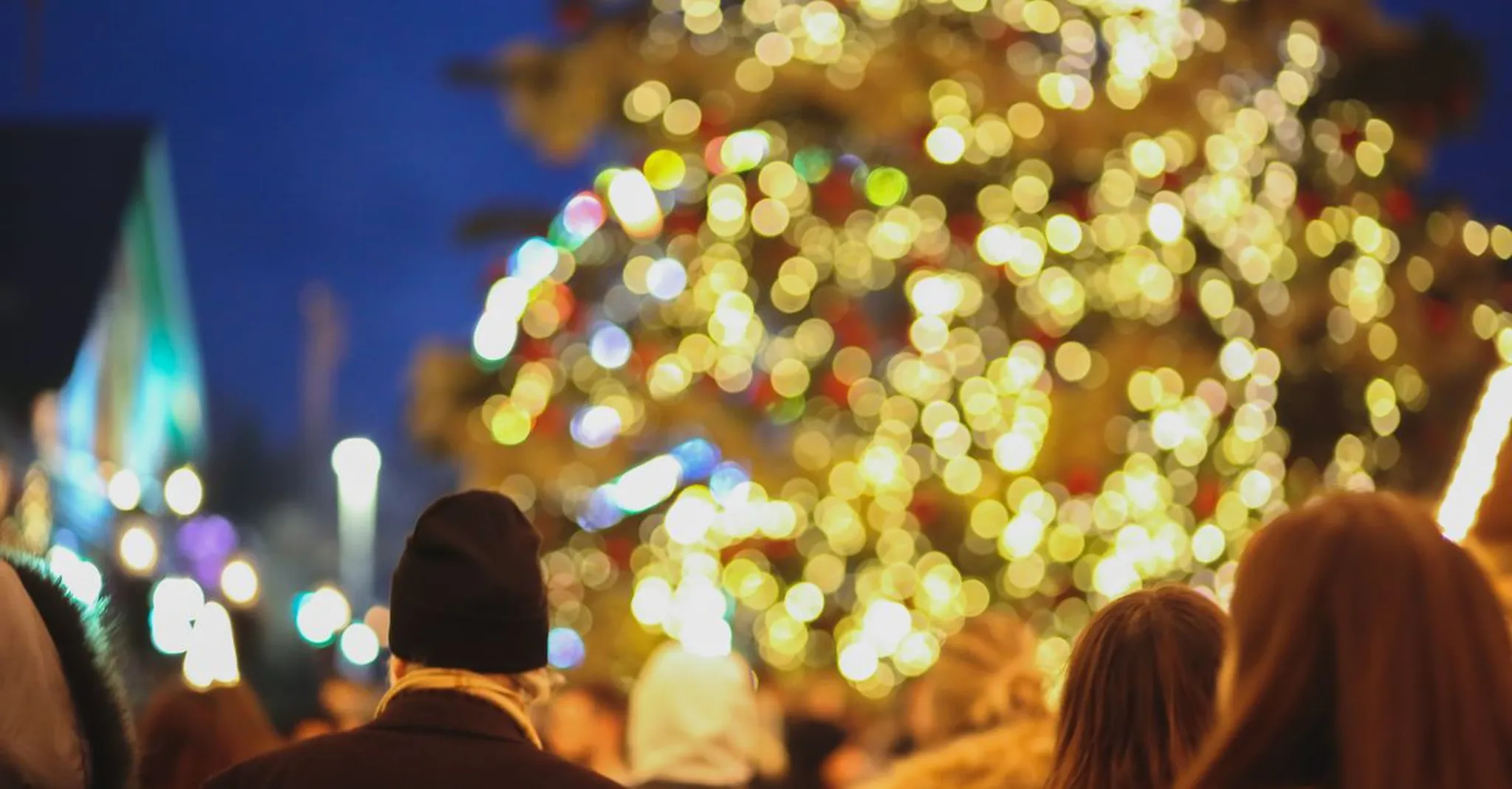 Delray Beach 100-Foot Christmas Tree Lighting 2026: Festive Guide and Stays