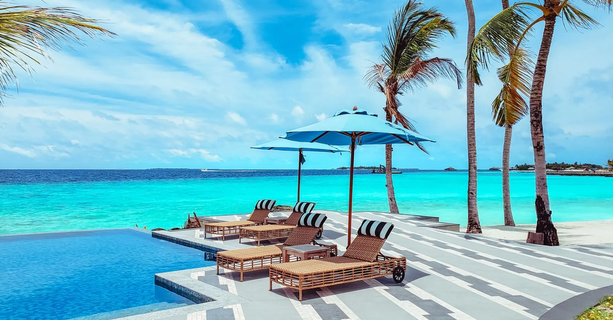 Labor Day Weekend in Delray Beach 2026: Pool Days, Beach & Where to Stay