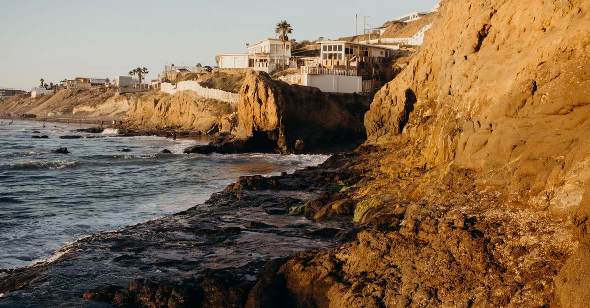 Thanksgiving Weekend in Cambria 2026: A Quiet Coastal Escape by the Sea