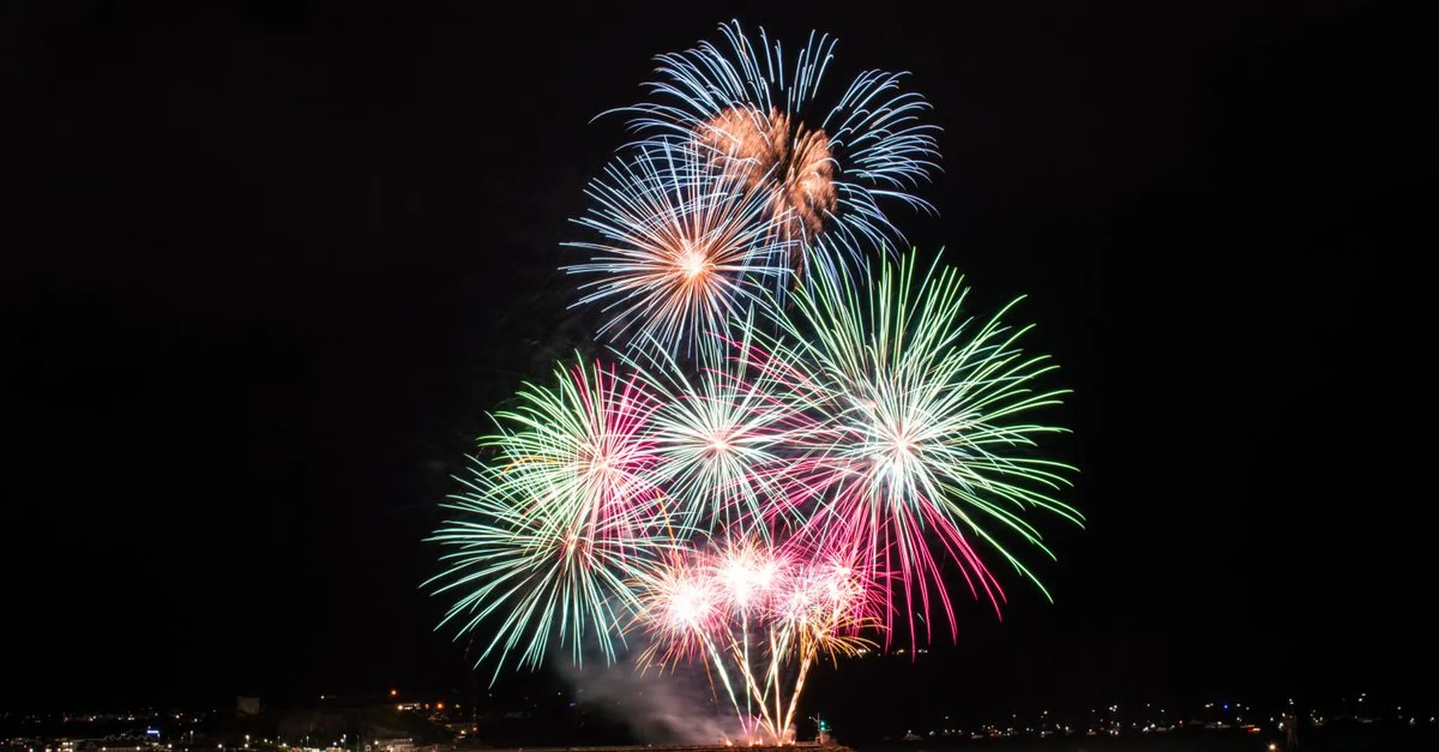 4th of July in Cambria 2026: Coastal Celebrations & Where to Stay