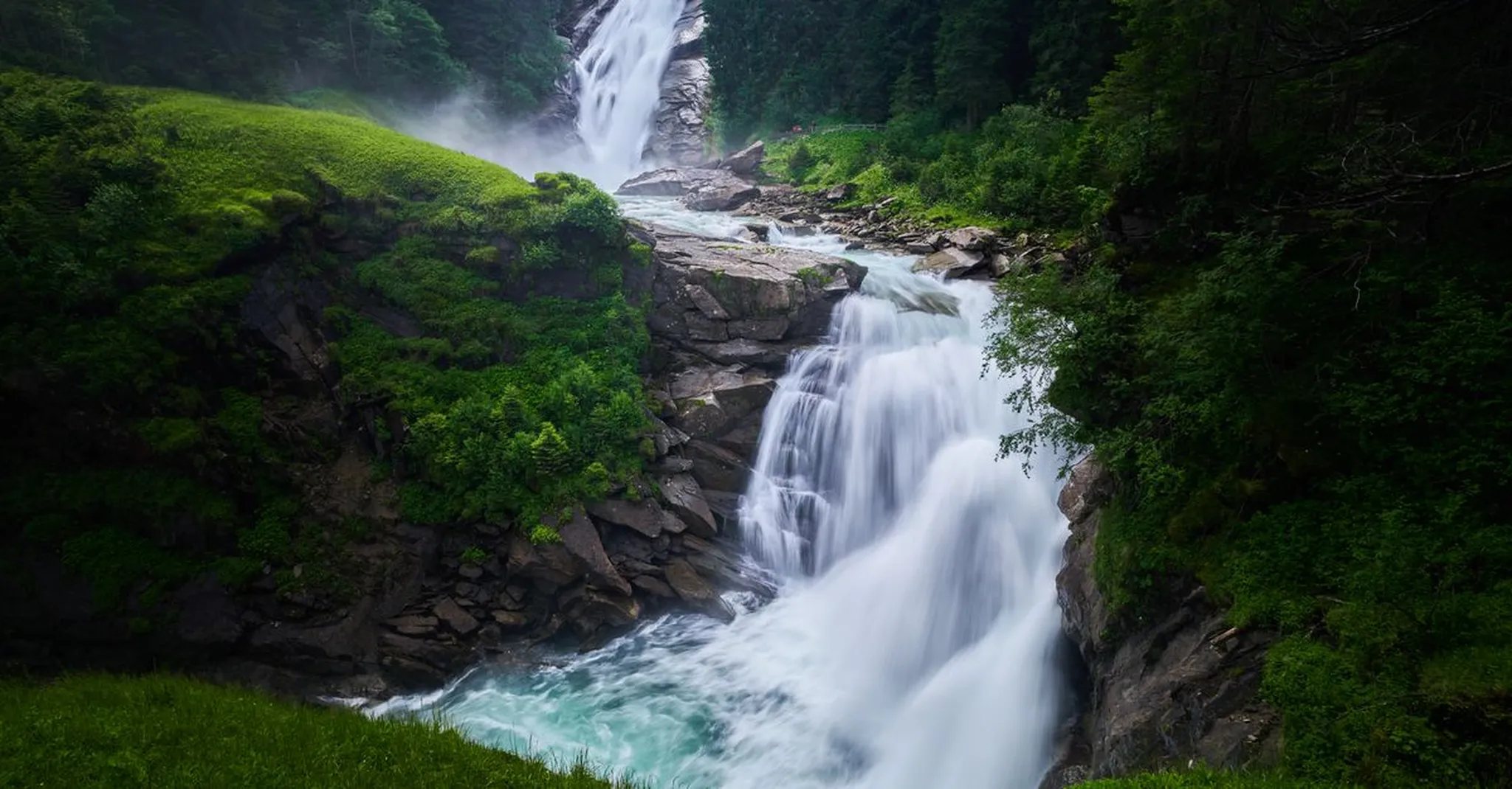 Labor Day Weekend in Highlands NC 2026: Cool Mountain Escapes and Where to Stay