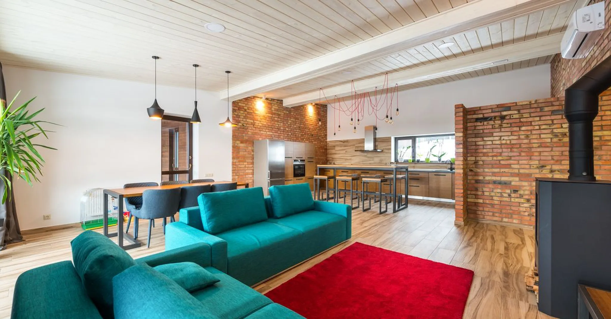 https://storage.googleapis.com/hostai-booking-prod-photos/clients/hotelhomestays/blogs/covers/6f9063a1-cace-4c6a-b38c-564ec97ff511.jpg