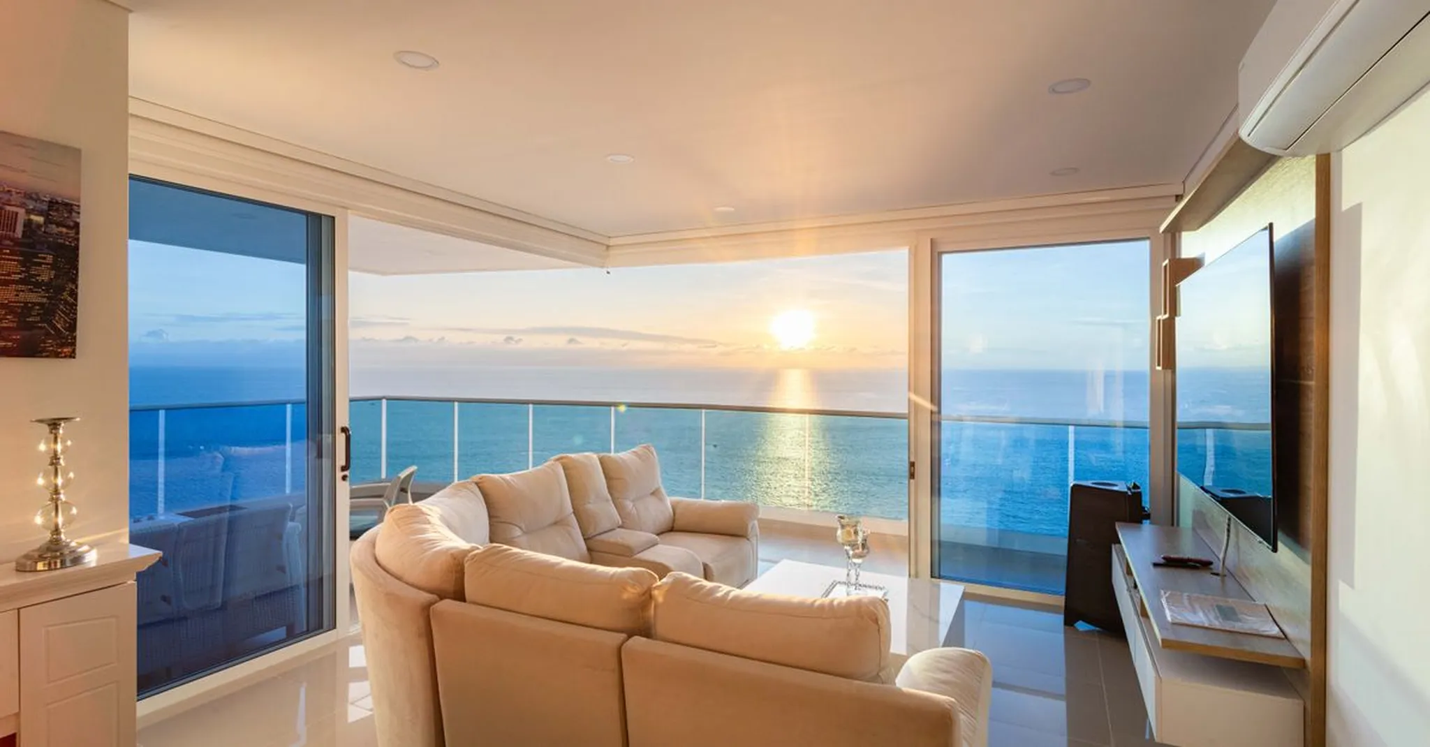 Why Guests Search 'Hotel Home Stays': Boutique Vacation Rentals in West Palm Beach
