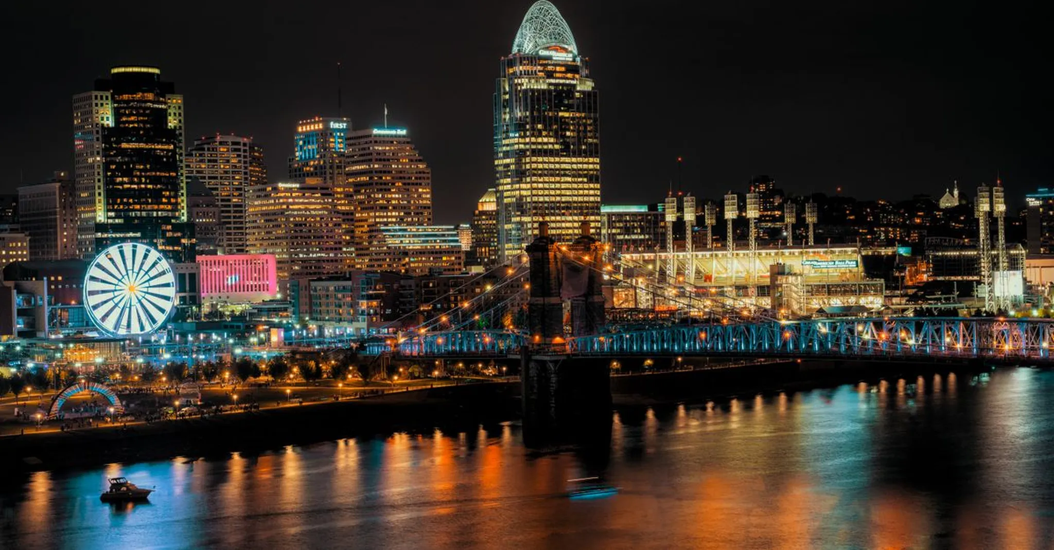 BLINK Cincinnati 2026: Light Festival Guide and Where to Stay Near South Lebanon