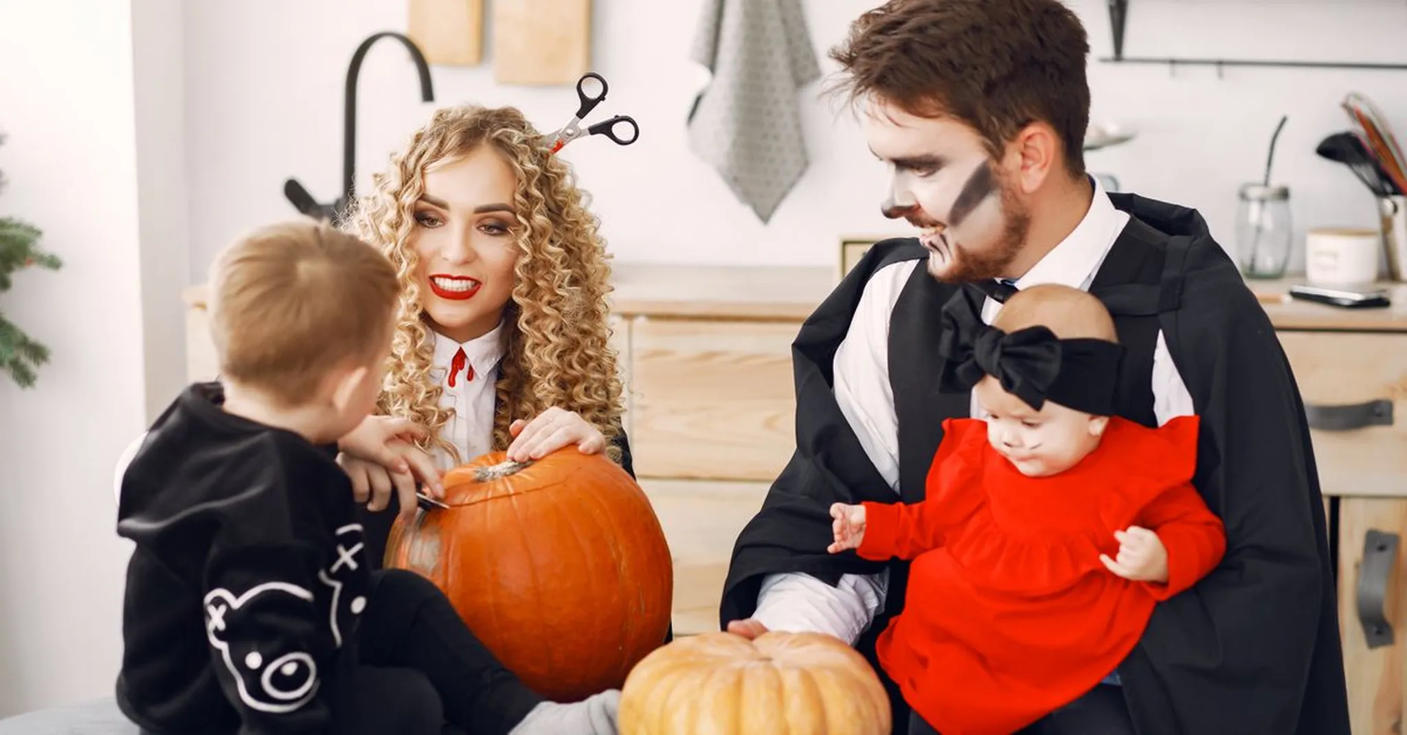 Fall Zoo Boo & Halloween Fun in Phoenix 2026: Family Outings & Where to Stay