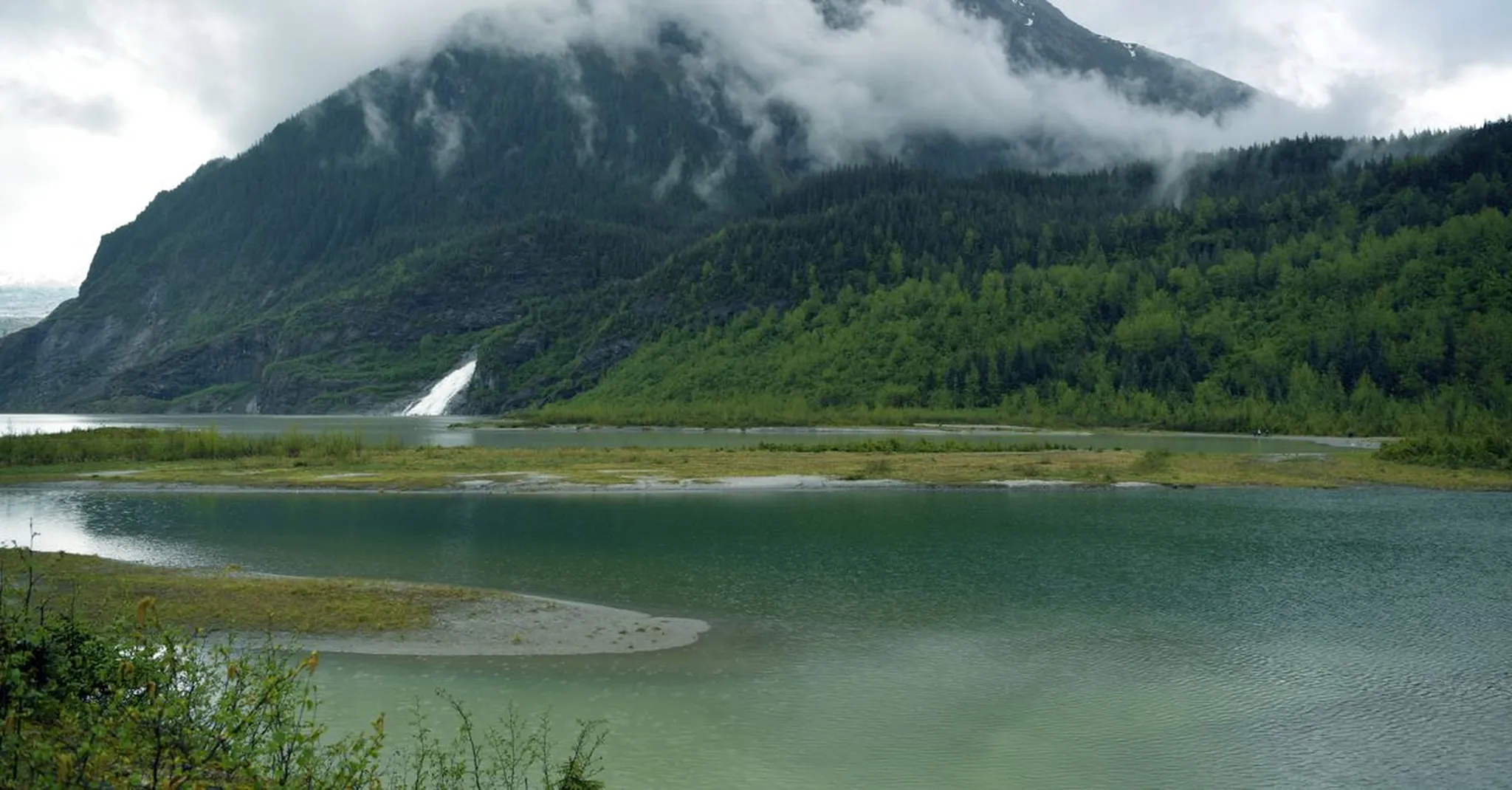 https://storage.googleapis.com/hostai-booking-prod-photos/clients/juneauvacationhomes/blogs/covers/5016107d-2489-4858-a41e-c9d07914c2db.jpg