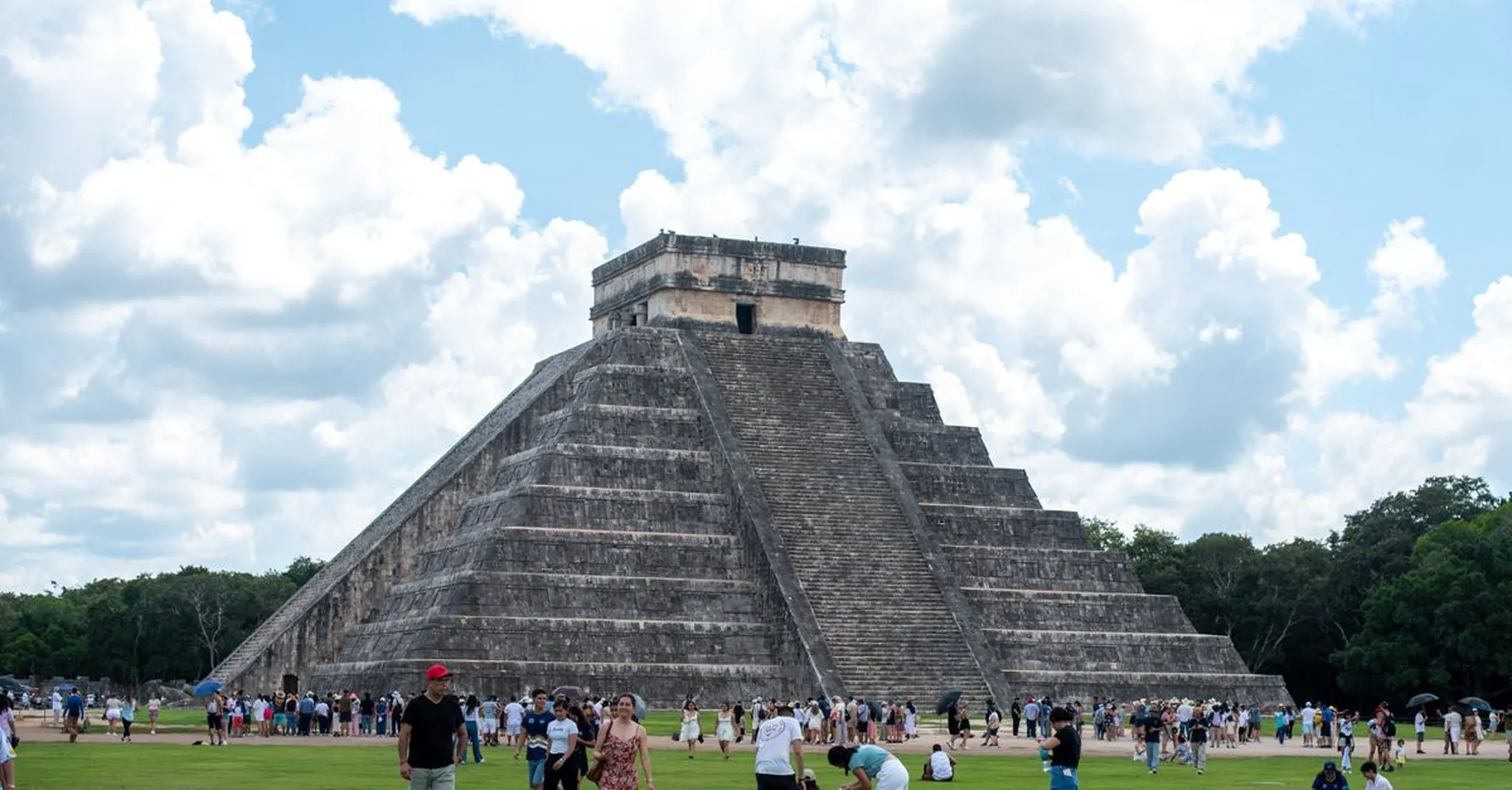 Chichén Itzá Equinox 2026: Day Trip Guide from Your Cancún Villa for Sept 22
