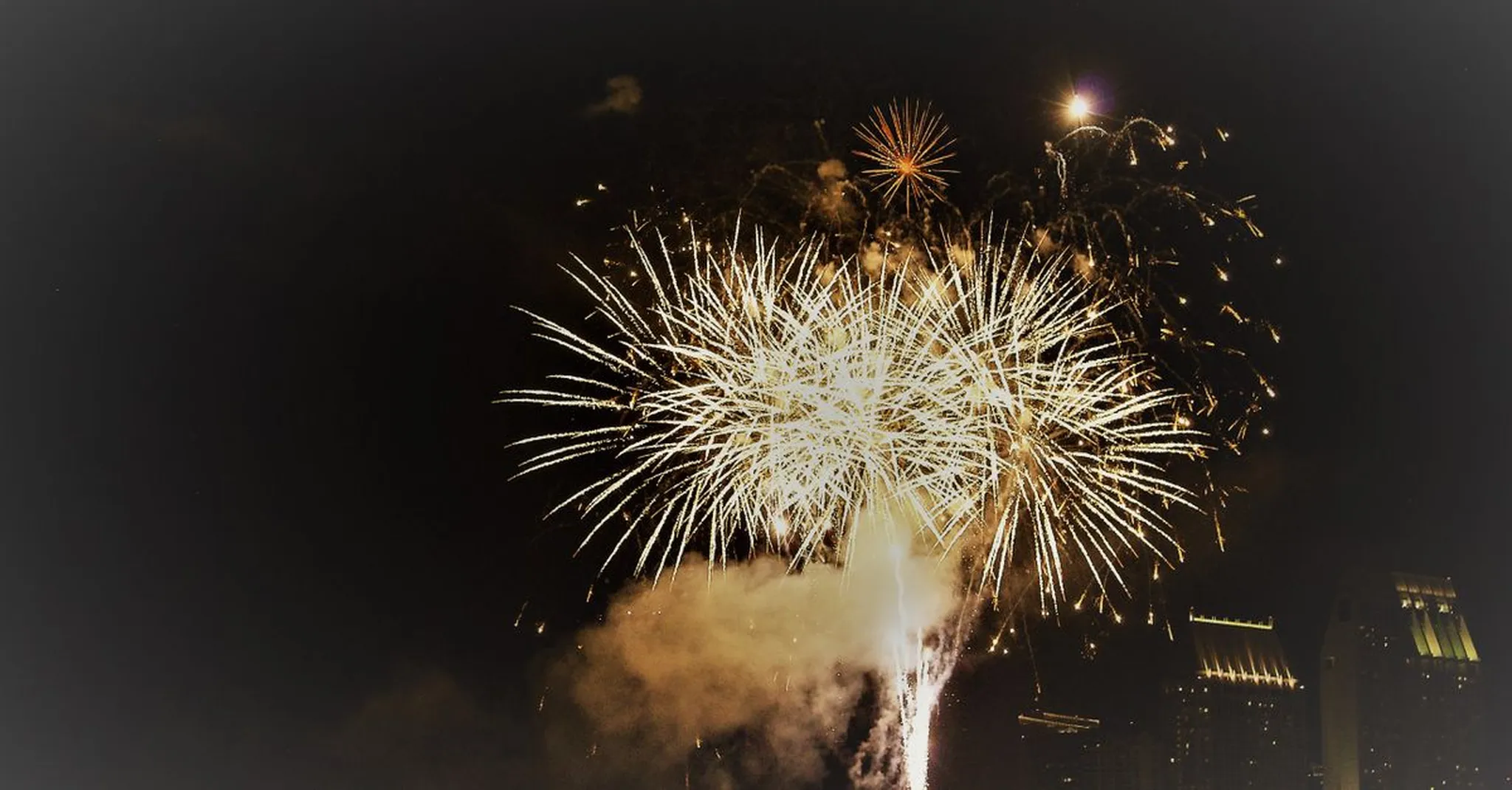New Year's Eve 2026 in St. Charles, MO: Parties, Dinners and Where to Stay