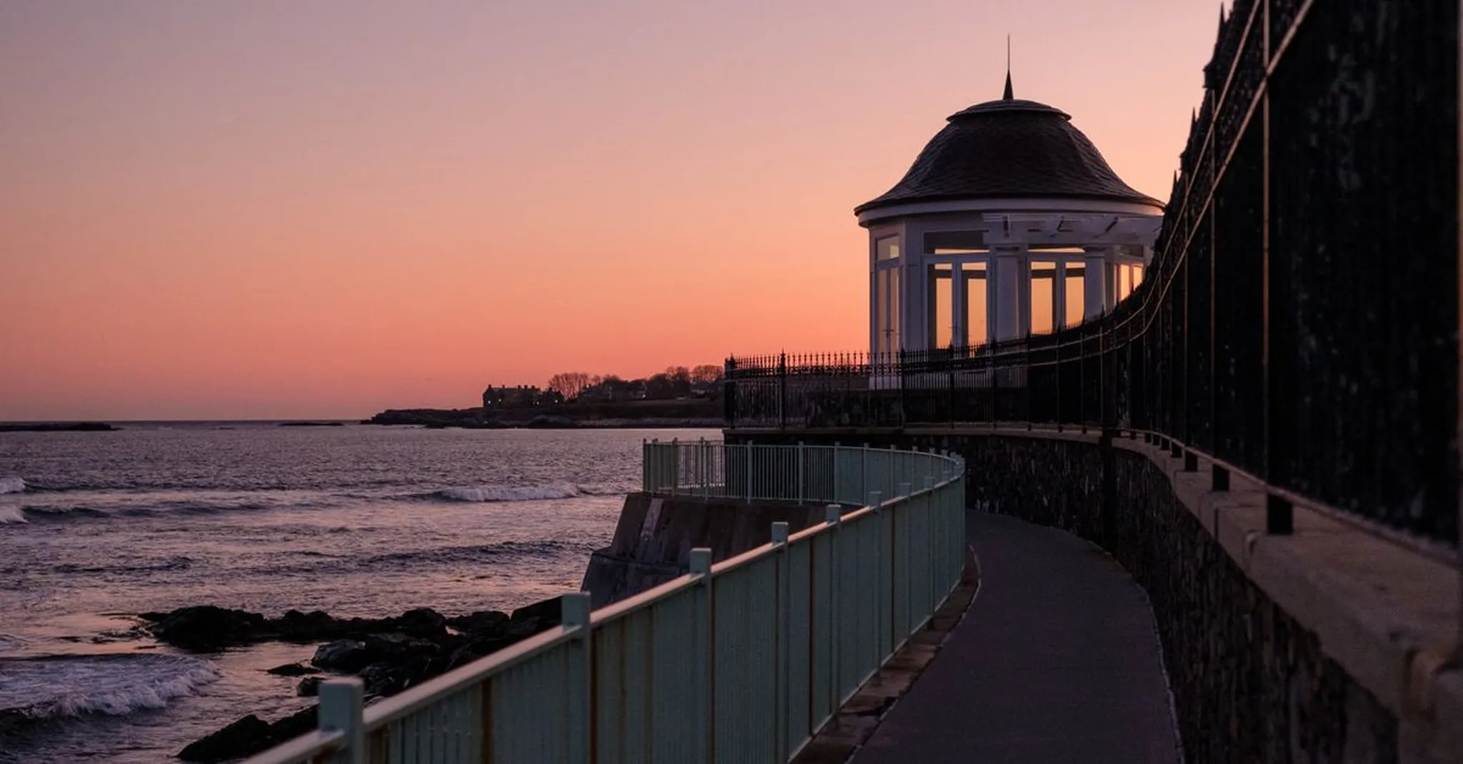 Newport Folk Festival 2026: Where to Stay Near Portsmouth, RI