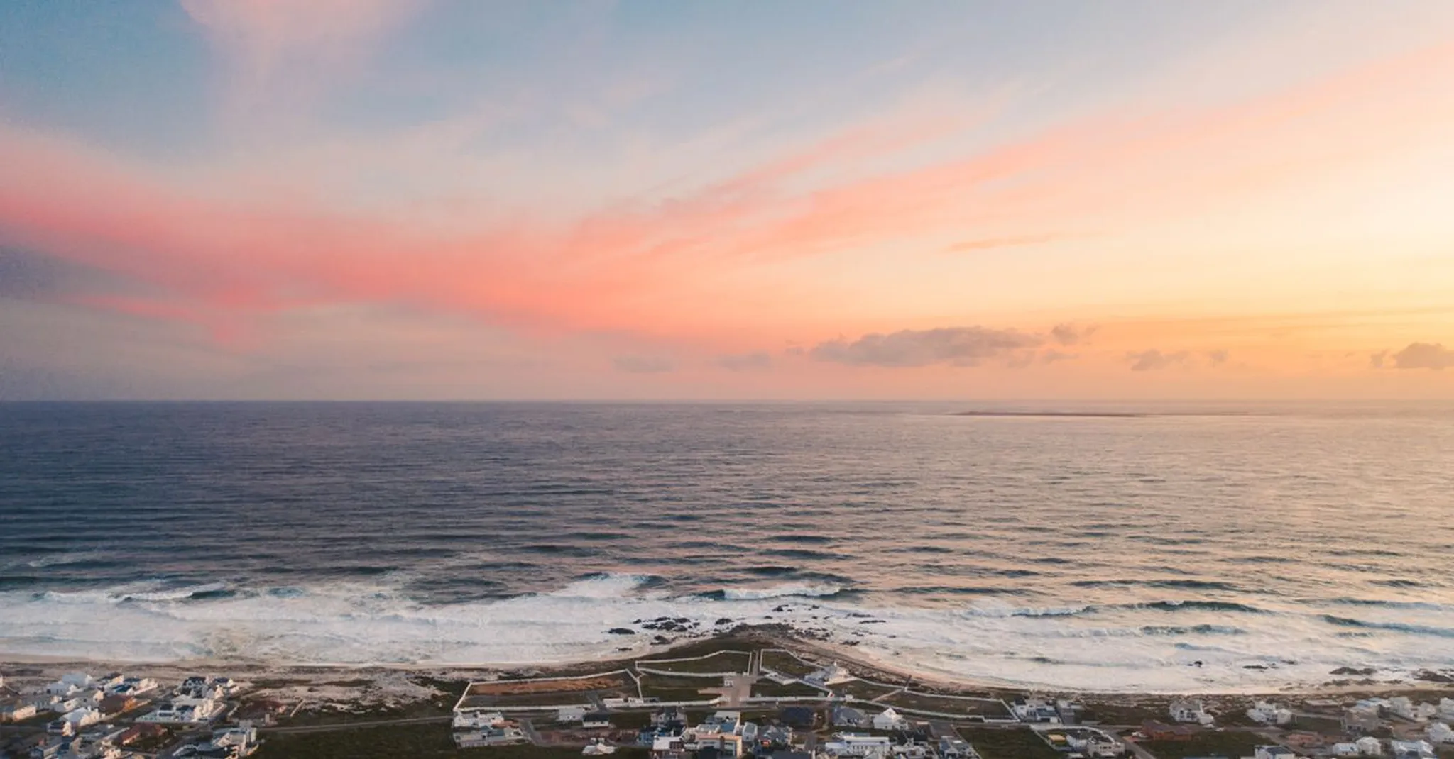 AFL Grand Final Public Holiday 2026: Long Weekend Stays in Aireys Inlet