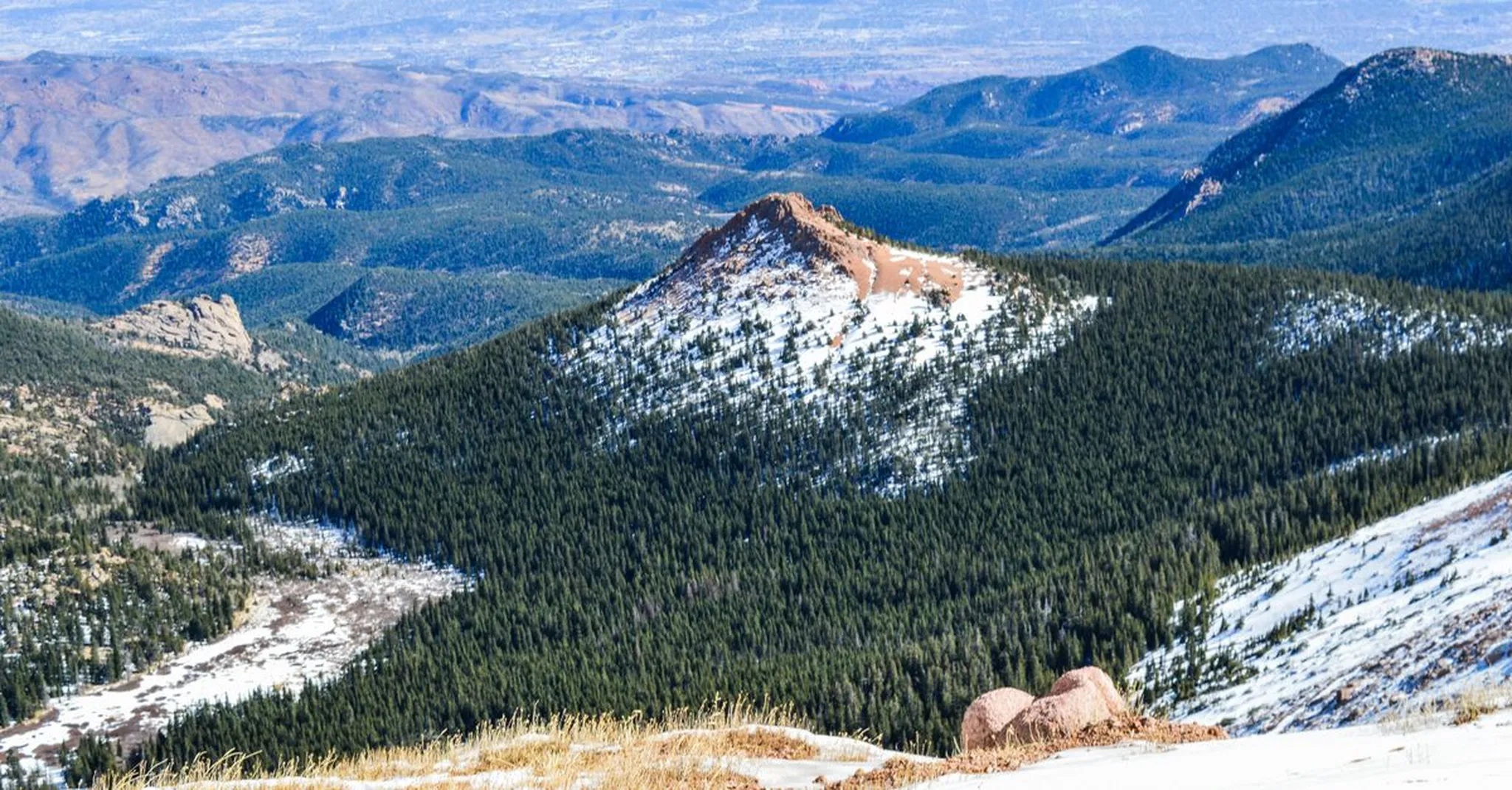 Monument & Palmer Lake 2026: Your Quiet Basecamp Near Colorado Springs Adventures