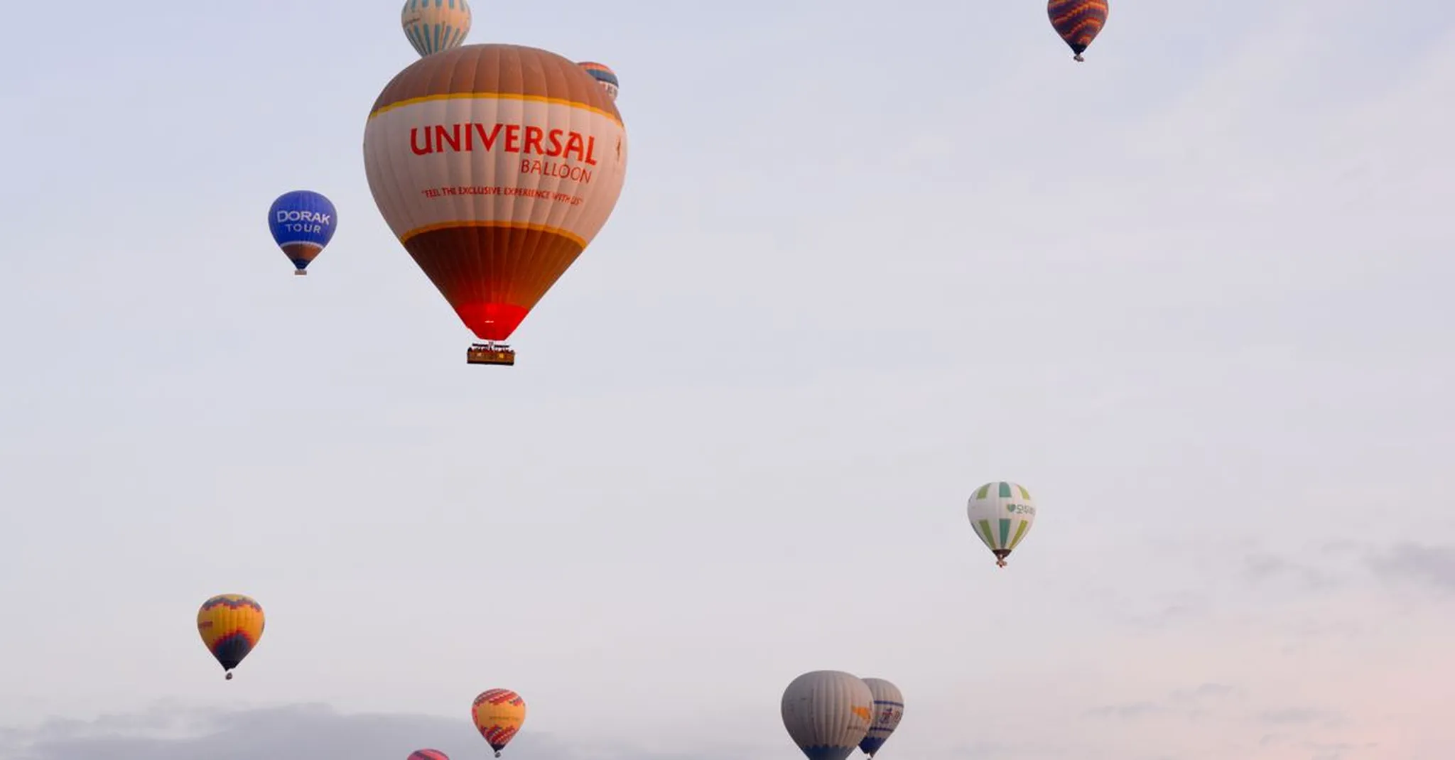 Balloon Fiesta 2026 Day Trip from Santa Fe: Where to Stay & How to Go