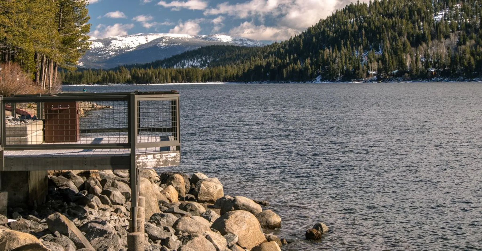 Donner Lake Swimming 2026: Best Beaches and Nearby Cabin Rentals