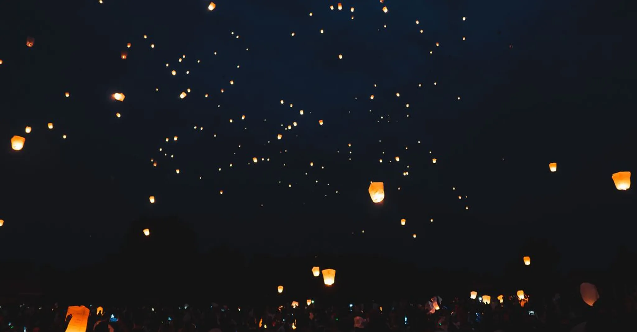 RiSE Lantern Festival 2026: Where to Stay in Las Vegas for the Desert Event