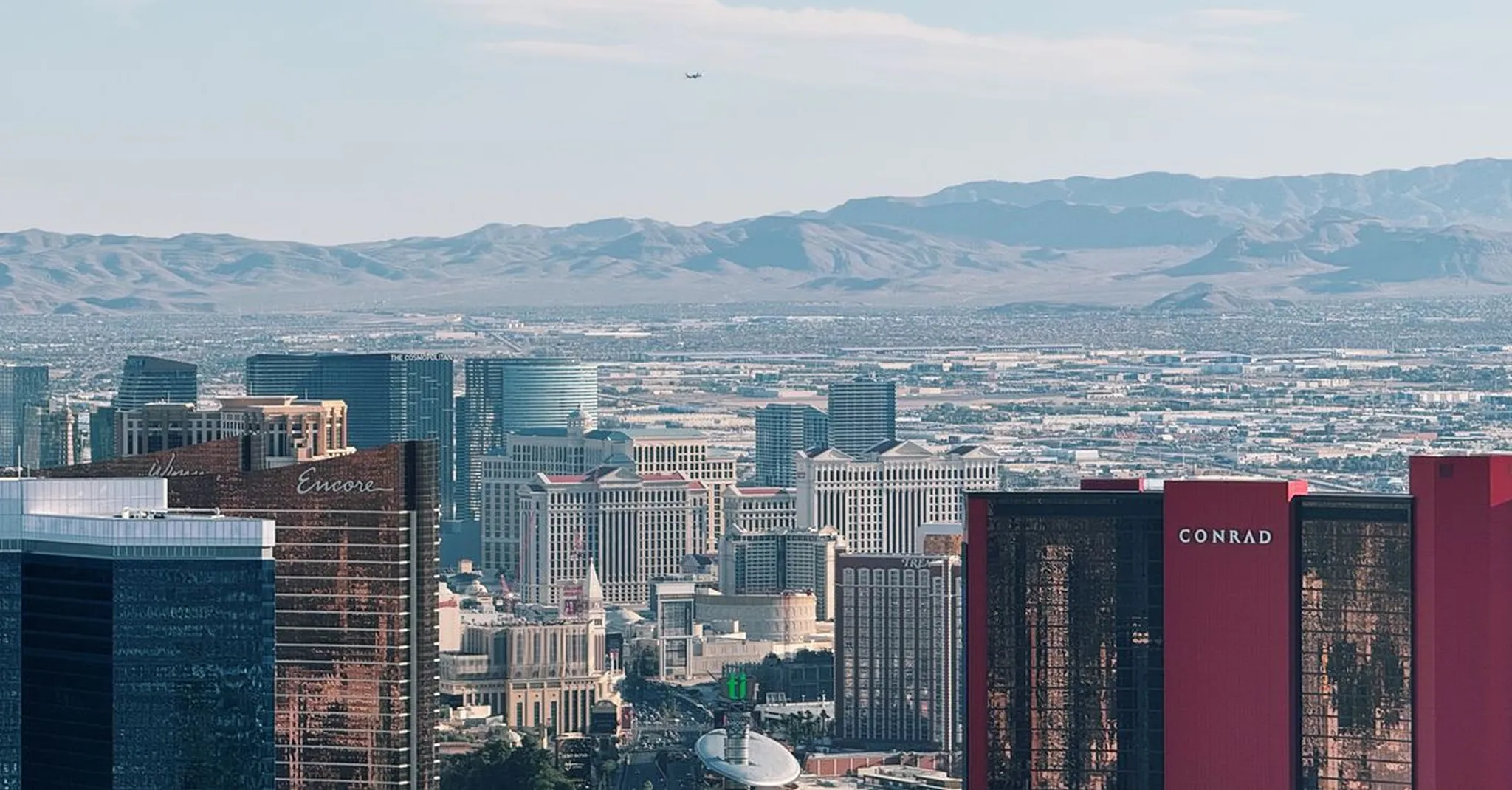Thanksgiving in Las Vegas 2026: Feasts, Shows and Affordable Strip Condos