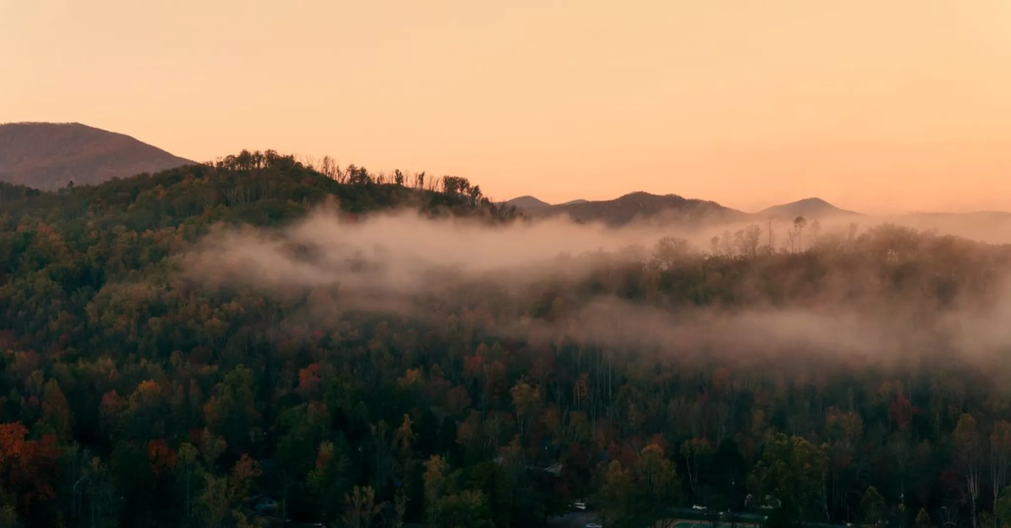 Veterans Day Weekend in the Smokies 2026: Sevierville Cabin Getaways and Local Tributes